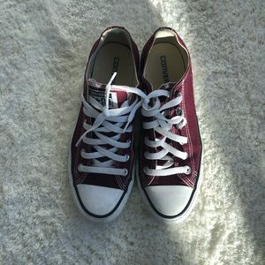 Maroon converse